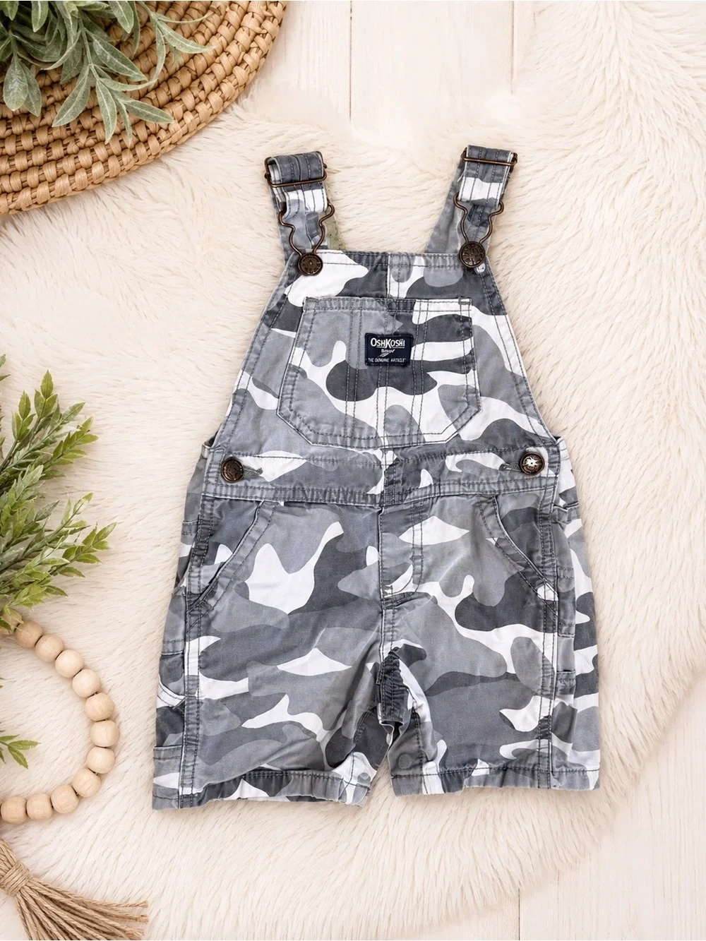 Y2K OshKosh B'gosh Gray Camo Short Overalls 12 Months Baby Boy Like New